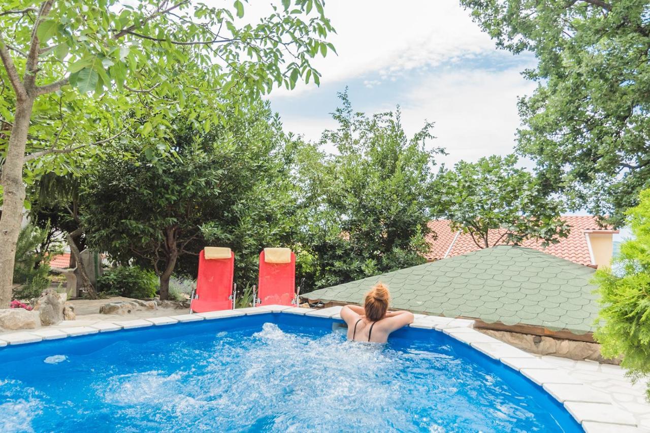 Apartments Borik ツリクヴェニツァ エクステリア 写真