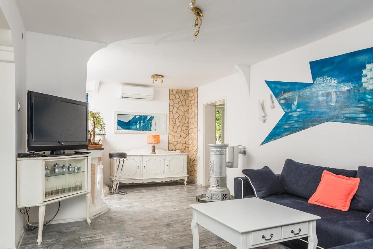 Apartments Borik ツリクヴェニツァ エクステリア 写真